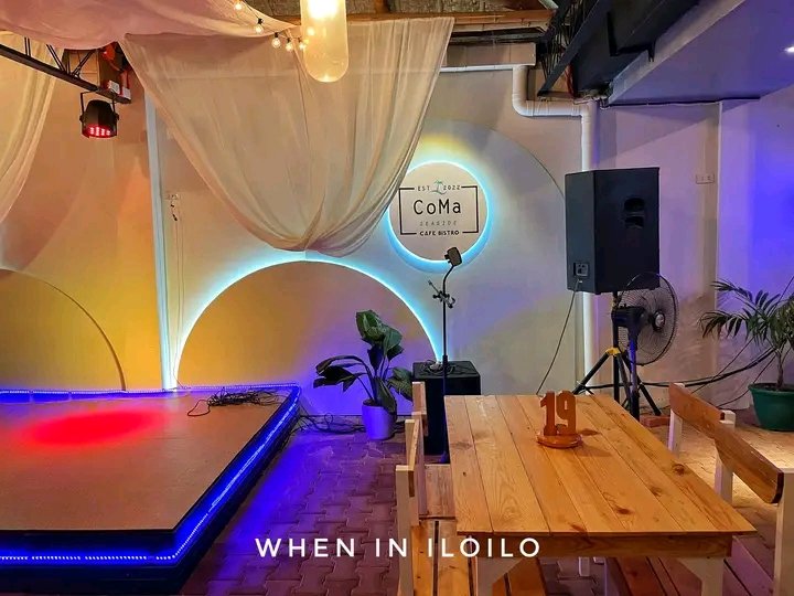 CoMa Seaside Cafe Bistro